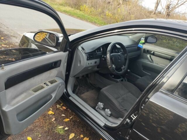 Черный Шевроле Лачетти, объемом двигателя 1.6 л и пробегом 190 тыс. км за 3700 $, фото 1 на Automoto.ua