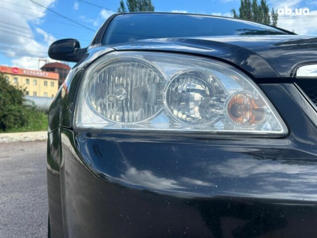 Черный Шевроле Лачетти, объемом двигателя 1.8 л и пробегом 226 тыс. км за 3490 $, фото 8 на Automoto.ua