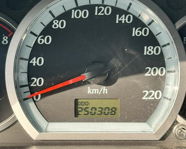 Черный Шевроле Лачетти, объемом двигателя 1.8 л и пробегом 251 тыс. км за 3900 $, фото 12 на Automoto.ua