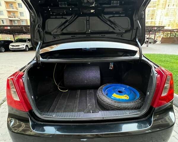 Черный Шевроле Лачетти, объемом двигателя 1.8 л и пробегом 131 тыс. км за 6400 $, фото 43 на Automoto.ua