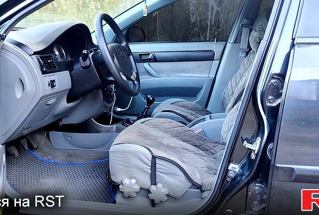 Чорний Шевроле Лачетті, об'ємом двигуна 1.6 л та пробігом 300 тис. км за 3200 $, фото 6 на Automoto.ua