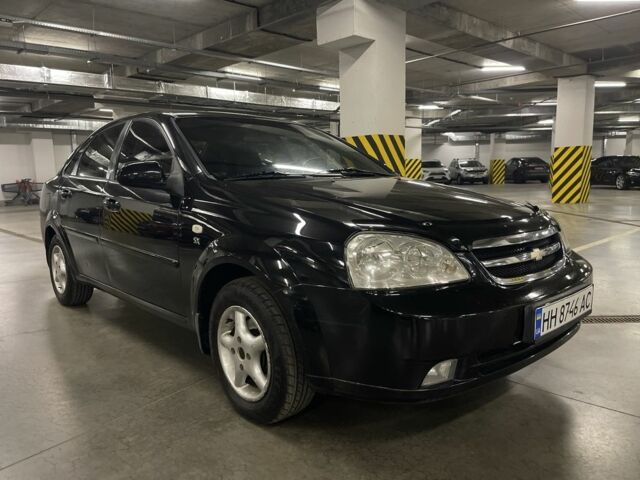 Черный Шевроле Лачетти, объемом двигателя 1.8 л и пробегом 170 тыс. км за 4500 $, фото 2 на Automoto.ua