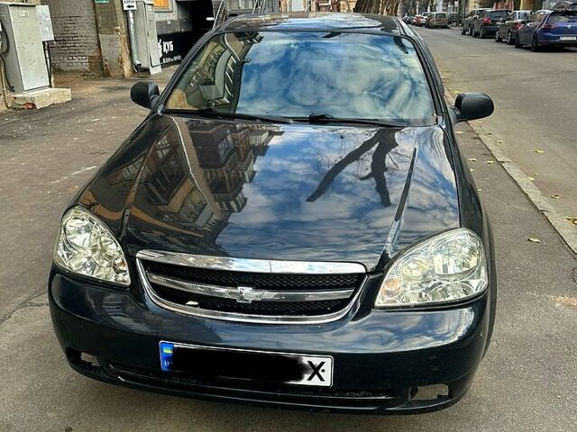 Черный Шевроле Лачетти, объемом двигателя 1.8 л и пробегом 159 тыс. км за 3500 $, фото 6 на Automoto.ua