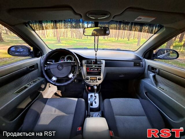 Черный Шевроле Лачетти, объемом двигателя 1.8 л и пробегом 180 тыс. км за 5300 $, фото 3 на Automoto.ua