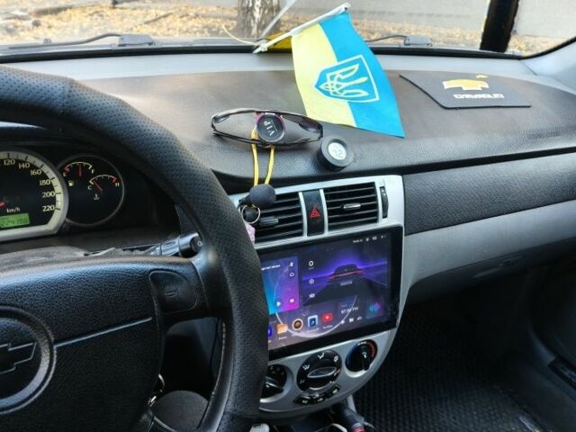 Чорний Шевроле Лачетті, об'ємом двигуна 1.6 л та пробігом 224 тис. км за 3805 $, фото 10 на Automoto.ua