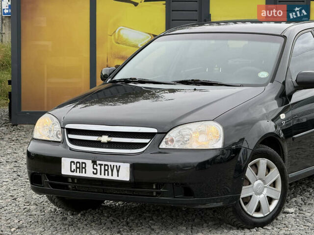 Черный Шевроле Лачетти, объемом двигателя 1.8 л и пробегом 202 тыс. км за 3999 $, фото 6 на Automoto.ua