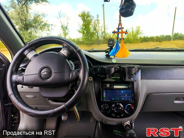 Черный Шевроле Лачетти, объемом двигателя 1.6 л и пробегом 0 тыс. км за 4700 $, фото 6 на Automoto.ua