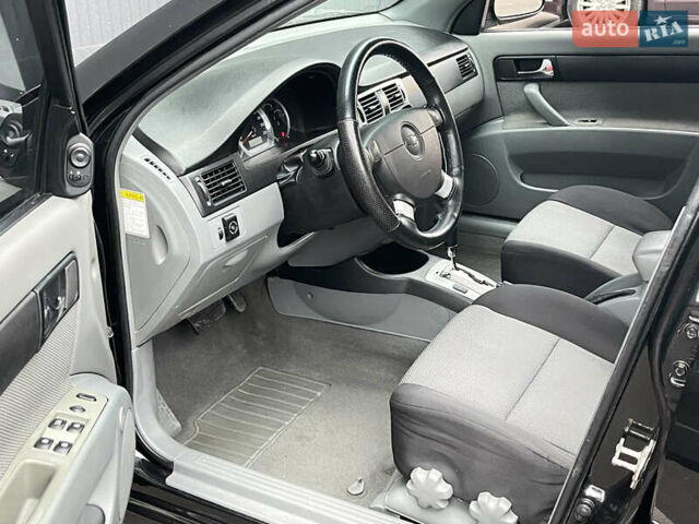 Черный Шевроле Лачетти, объемом двигателя 1.8 л и пробегом 170 тыс. км за 4400 $, фото 9 на Automoto.ua