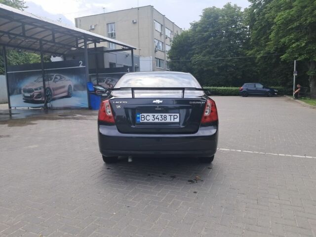 Черный Шевроле Лачетти, объемом двигателя 1.6 л и пробегом 350 тыс. км за 3500 $, фото 5 на Automoto.ua