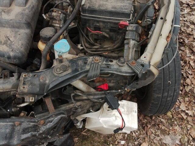 Черный Шевроле Лачетти, объемом двигателя 1.6 л и пробегом 220 тыс. км за 1300 $, фото 4 на Automoto.ua