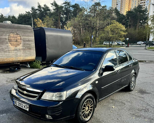 Черный Шевроле Лачетти, объемом двигателя 1.8 л и пробегом 251 тыс. км за 3900 $, фото 1 на Automoto.ua