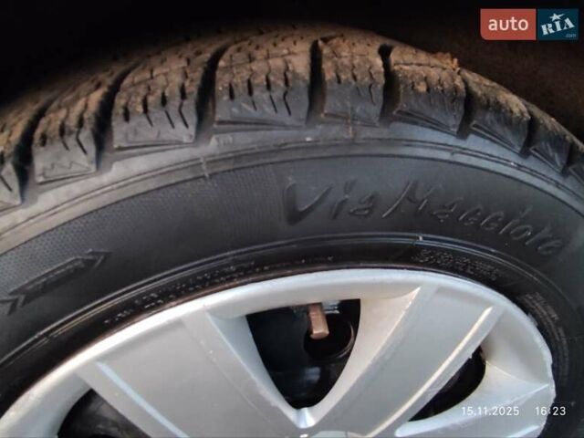 Черный Шевроле Лачетти, объемом двигателя 1.8 л и пробегом 244 тыс. км за 4200 $, фото 15 на Automoto.ua