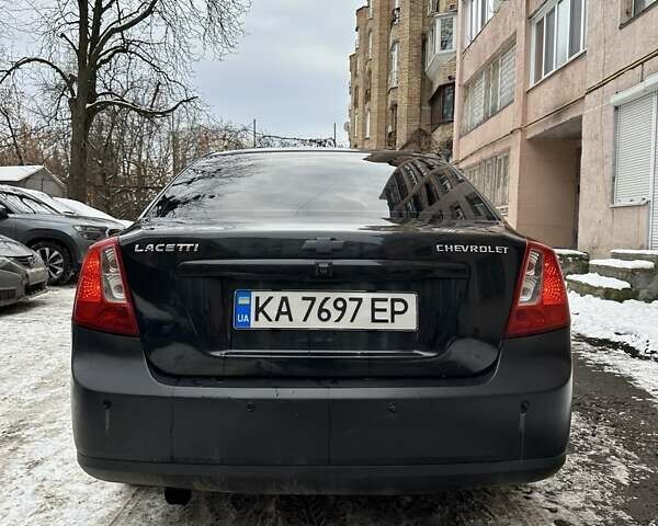 Черный Шевроле Лачетти, объемом двигателя 1.8 л и пробегом 300 тыс. км за 5000 $, фото 4 на Automoto.ua