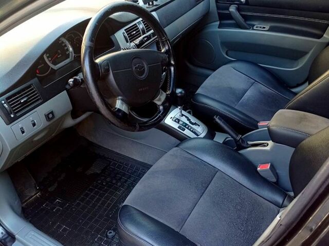 Чорний Шевроле Лачетті, об'ємом двигуна 1.8 л та пробігом 230 тис. км за 5000 $, фото 3 на Automoto.ua