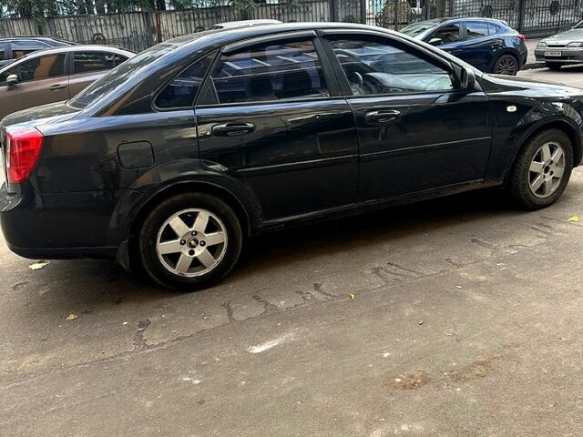 Черный Шевроле Лачетти, объемом двигателя 1.8 л и пробегом 159 тыс. км за 3500 $, фото 4 на Automoto.ua