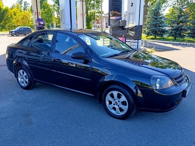 Черный Шевроле Лачетти, объемом двигателя 1.6 л и пробегом 240 тыс. км за 3650 $, фото 5 на Automoto.ua