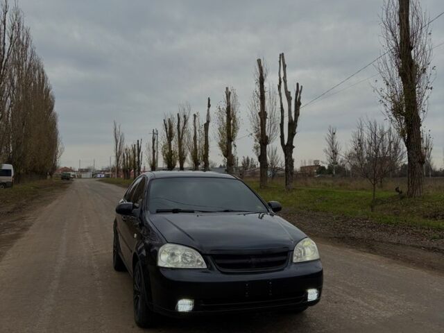 Черный Шевроле Лачетти, объемом двигателя 1.6 л и пробегом 190 тыс. км за 4000 $, фото 2 на Automoto.ua