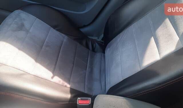 Черный Шевроле Лачетти, объемом двигателя 1.8 л и пробегом 185 тыс. км за 4999 $, фото 4 на Automoto.ua