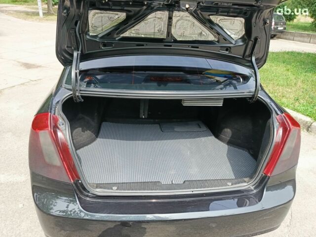 Черный Шевроле Лачетти, объемом двигателя 1.8 л и пробегом 190 тыс. км за 4999 $, фото 17 на Automoto.ua