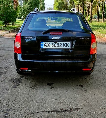 Черный Шевроле Лачетти, объемом двигателя 1.8 л и пробегом 176 тыс. км за 3500 $, фото 4 на Automoto.ua