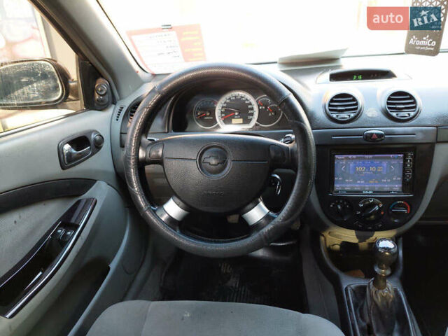 Черный Шевроле Лачетти, объемом двигателя 1.8 л и пробегом 257 тыс. км за 4200 $, фото 15 на Automoto.ua