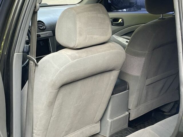 Черный Шевроле Лачетти, объемом двигателя 1.8 л и пробегом 334 тыс. км за 3600 $, фото 2 на Automoto.ua