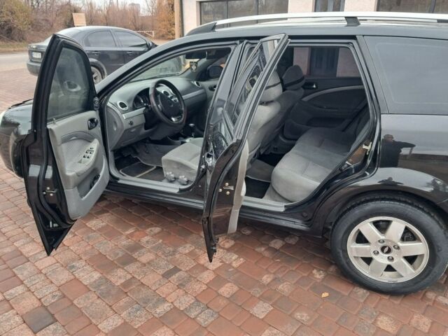 Черный Шевроле Лачетти, объемом двигателя 1.8 л и пробегом 190 тыс. км за 4300 $, фото 11 на Automoto.ua