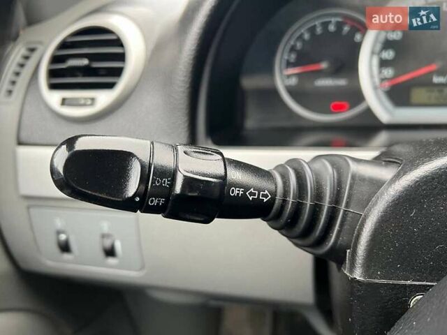 Черный Шевроле Лачетти, объемом двигателя 1.8 л и пробегом 293 тыс. км за 4190 $, фото 29 на Automoto.ua