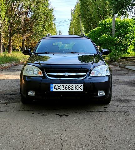 Черный Шевроле Лачетти, объемом двигателя 1.8 л и пробегом 176 тыс. км за 3500 $, фото 1 на Automoto.ua