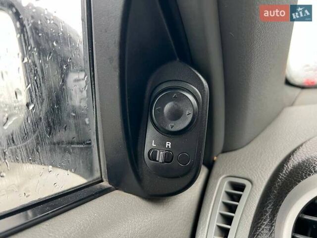 Черный Шевроле Лачетти, объемом двигателя 1.8 л и пробегом 293 тыс. км за 4190 $, фото 21 на Automoto.ua