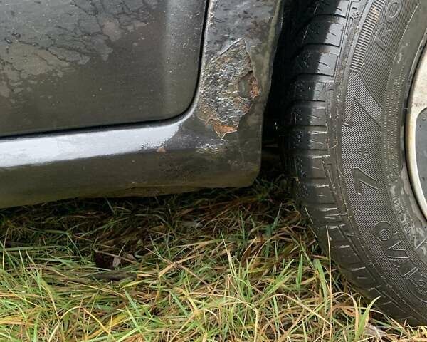 Черный Шевроле Лачетти, объемом двигателя 1.8 л и пробегом 235 тыс. км за 3300 $, фото 5 на Automoto.ua