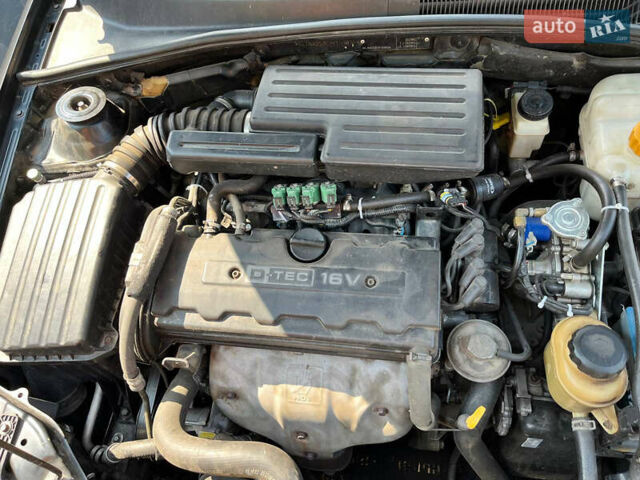 Черный Шевроле Лачетти, объемом двигателя 1.8 л и пробегом 188 тыс. км за 4500 $, фото 9 на Automoto.ua