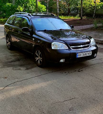 Черный Шевроле Лачетти, объемом двигателя 1.8 л и пробегом 176 тыс. км за 3500 $, фото 2 на Automoto.ua