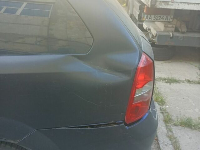 Черный Шевроле Лачетти, объемом двигателя 1.8 л и пробегом 400 тыс. км за 2500 $, фото 5 на Automoto.ua