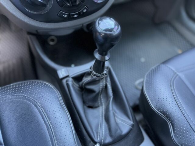 Черный Шевроле Лачетти, объемом двигателя 1.8 л и пробегом 220 тыс. км за 3499 $, фото 16 на Automoto.ua