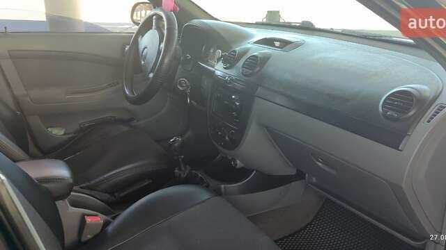 Черный Шевроле Лачетти, объемом двигателя 1.8 л и пробегом 217 тыс. км за 5300 $, фото 1 на Automoto.ua