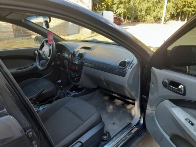 Чорний Шевроле Лачетті, об'ємом двигуна 1.8 л та пробігом 400 тис. км за 3500 $, фото 1 на Automoto.ua