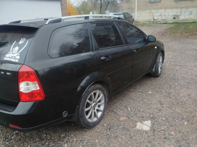 Черный Шевроле Лачетти, объемом двигателя 1.8 л и пробегом 300 тыс. км за 3800 $, фото 4 на Automoto.ua