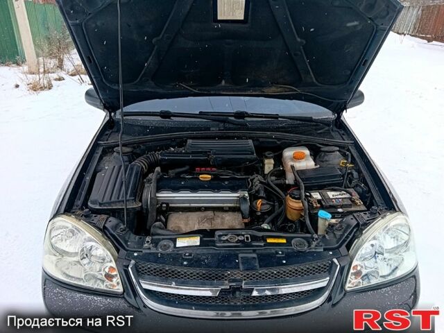 Черный Шевроле Лачетти, объемом двигателя 1.8 л и пробегом 25500 тыс. км за 4000 $, фото 9 на Automoto.ua