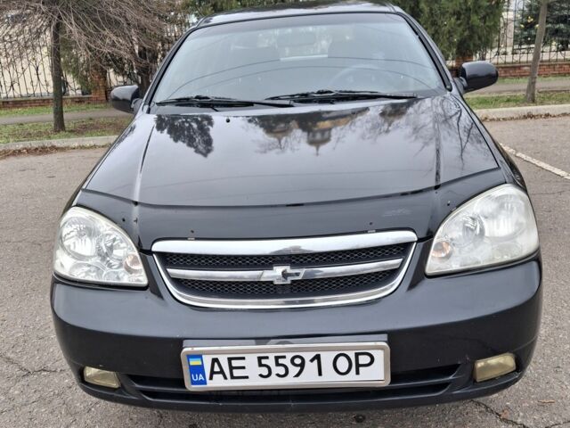 Черный Шевроле Лачетти, объемом двигателя 1.8 л и пробегом 335 тыс. км за 4000 $, фото 2 на Automoto.ua