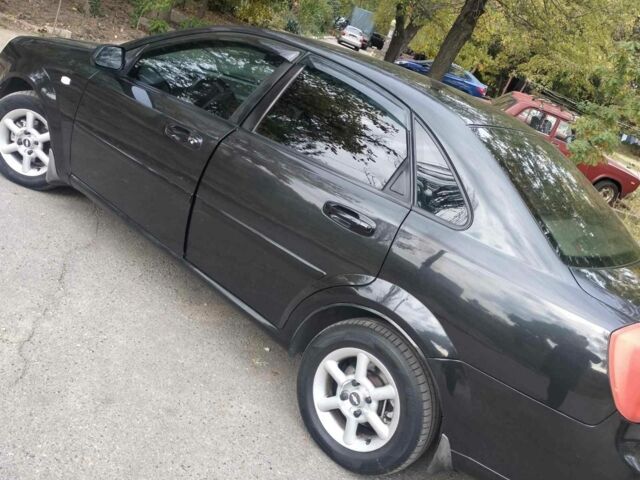 Черный Шевроле Лачетти, объемом двигателя 1.6 л и пробегом 2 тыс. км за 4000 $, фото 7 на Automoto.ua