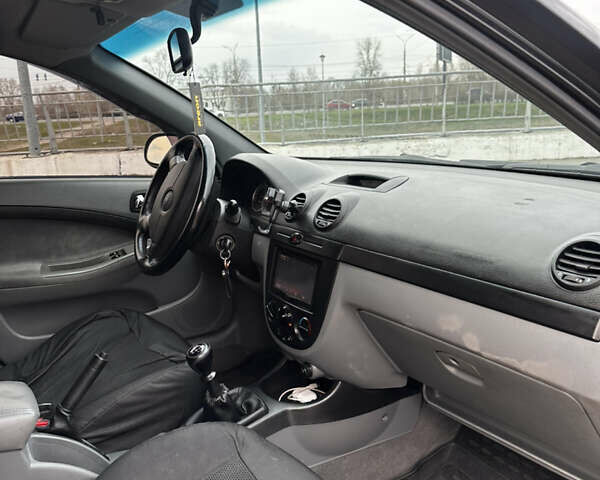 Чорний Шевроле Лачетті, об'ємом двигуна 1.8 л та пробігом 94 тис. км за 4900 $, фото 6 на Automoto.ua