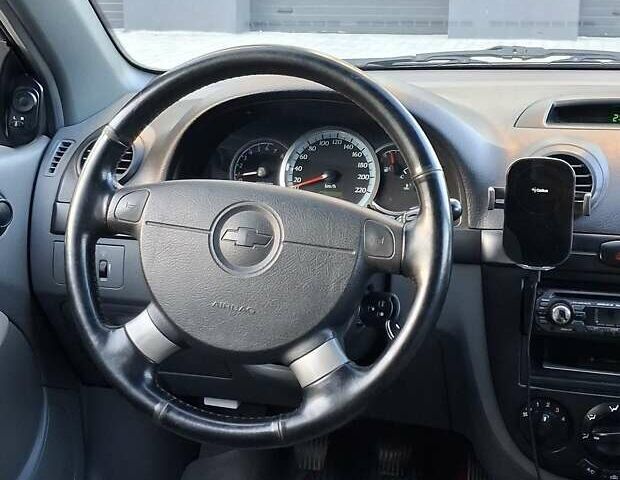 Черный Шевроле Лачетти, объемом двигателя 1.8 л и пробегом 112 тыс. км за 6500 $, фото 13 на Automoto.ua