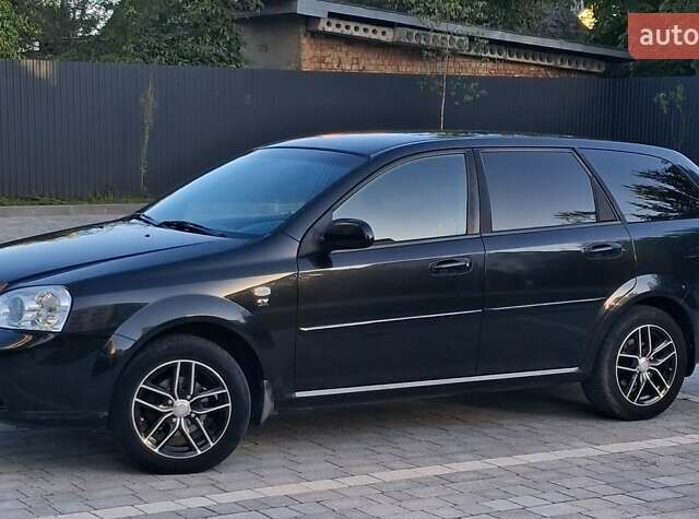 Черный Шевроле Лачетти, объемом двигателя 1.8 л и пробегом 112 тыс. км за 6500 $, фото 3 на Automoto.ua