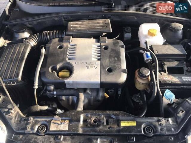 Черный Шевроле Лачетти, объемом двигателя 1.8 л и пробегом 348 тыс. км за 4400 $, фото 8 на Automoto.ua