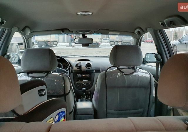 Чорний Шевроле Лачетті, об'ємом двигуна 1.8 л та пробігом 217 тис. км за 5300 $, фото 12 на Automoto.ua