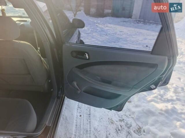 Чорний Шевроле Лачетті, об'ємом двигуна 1.8 л та пробігом 217 тис. км за 3950 $, фото 22 на Automoto.ua