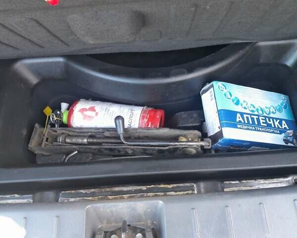 Черный Шевроле Лачетти, объемом двигателя 1.8 л и пробегом 260 тыс. км за 4900 $, фото 16 на Automoto.ua