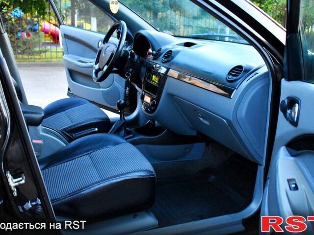 Черный Шевроле Лачетти, объемом двигателя 1.6 л и пробегом 156 тыс. км за 4400 $, фото 3 на Automoto.ua