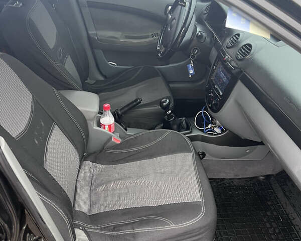 Чорний Шевроле Лачетті, об'ємом двигуна 1.8 л та пробігом 387 тис. км за 4700 $, фото 14 на Automoto.ua